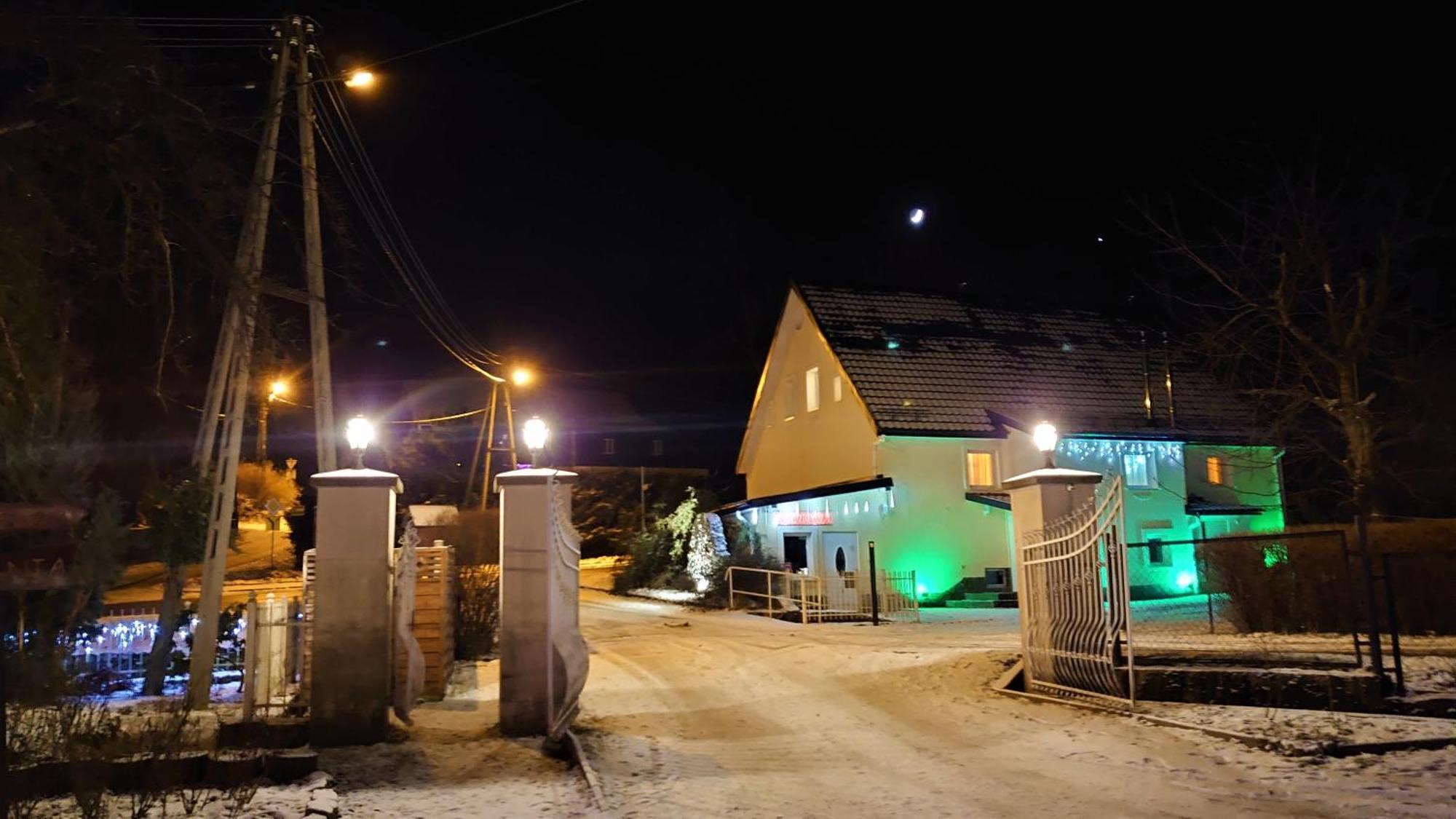 Gosciniec Jas -Sniadania I Obiadokolacje Szwedzki Stol W Cenie Bezplatny Parking Szklarska Poreba Bagian luar foto